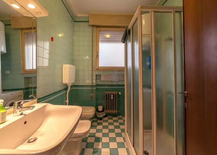 Апартаменты Very Nice Centre *